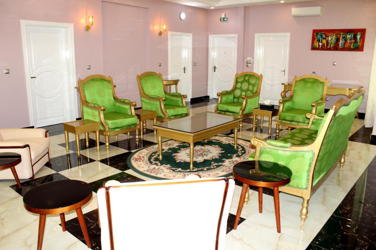 Residence Palais Du Stade Cotonou Esterno foto