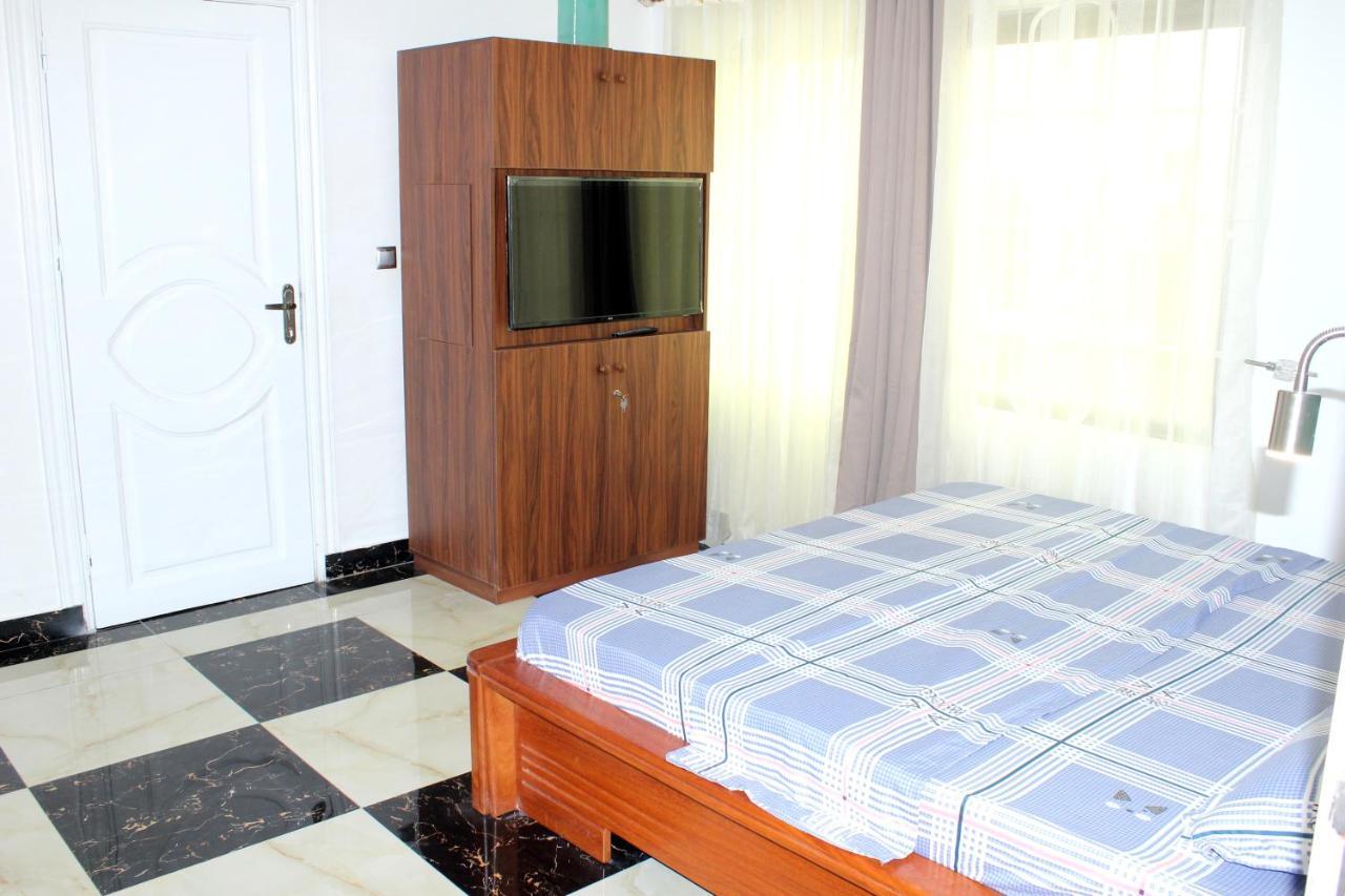 Residence Palais Du Stade Cotonou Esterno foto