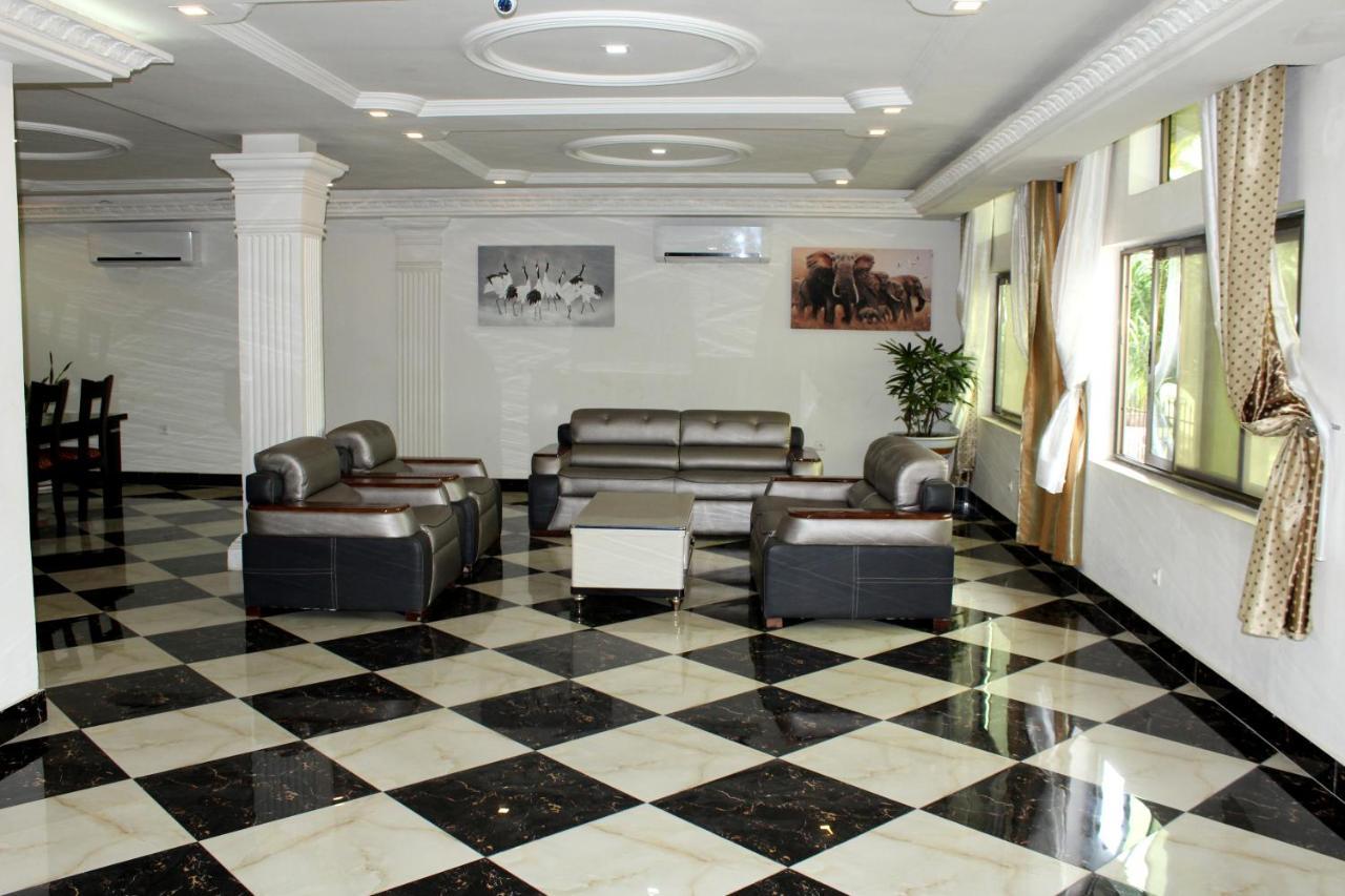 Residence Palais Du Stade Cotonou Esterno foto